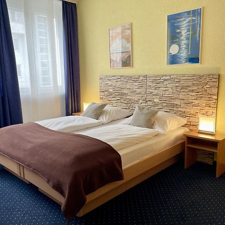 Hotel Stadt Hamburg Am Fluss סארברוקן מראה חיצוני תמונה