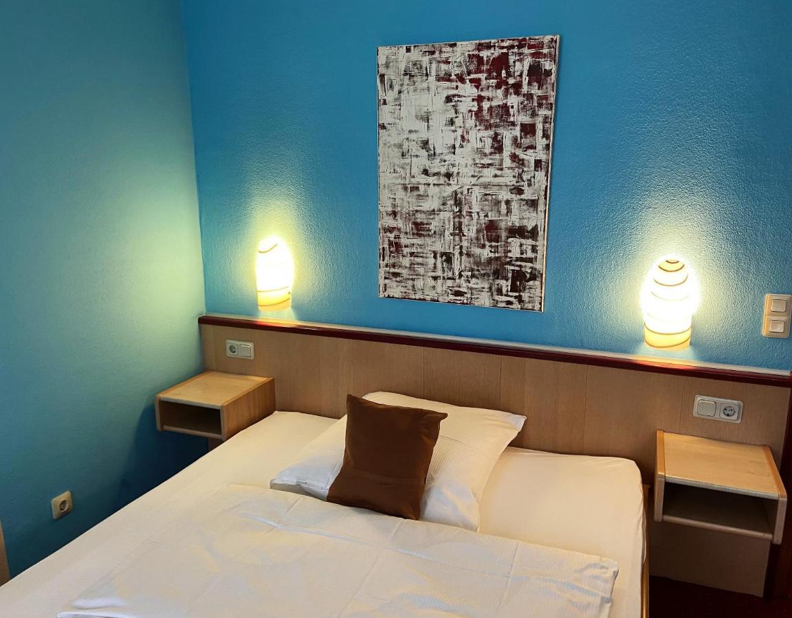 Hotel Stadt Hamburg Am Fluss סארברוקן מראה חיצוני תמונה