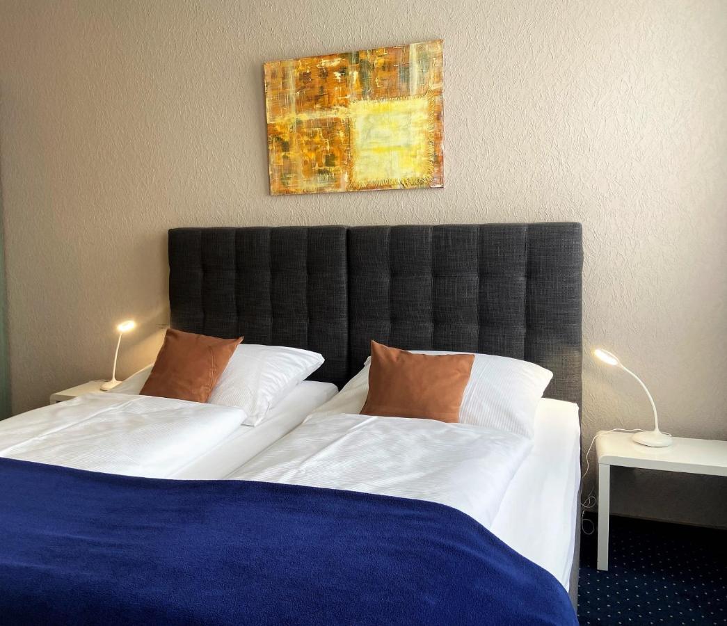 Hotel Stadt Hamburg Am Fluss סארברוקן מראה חיצוני תמונה