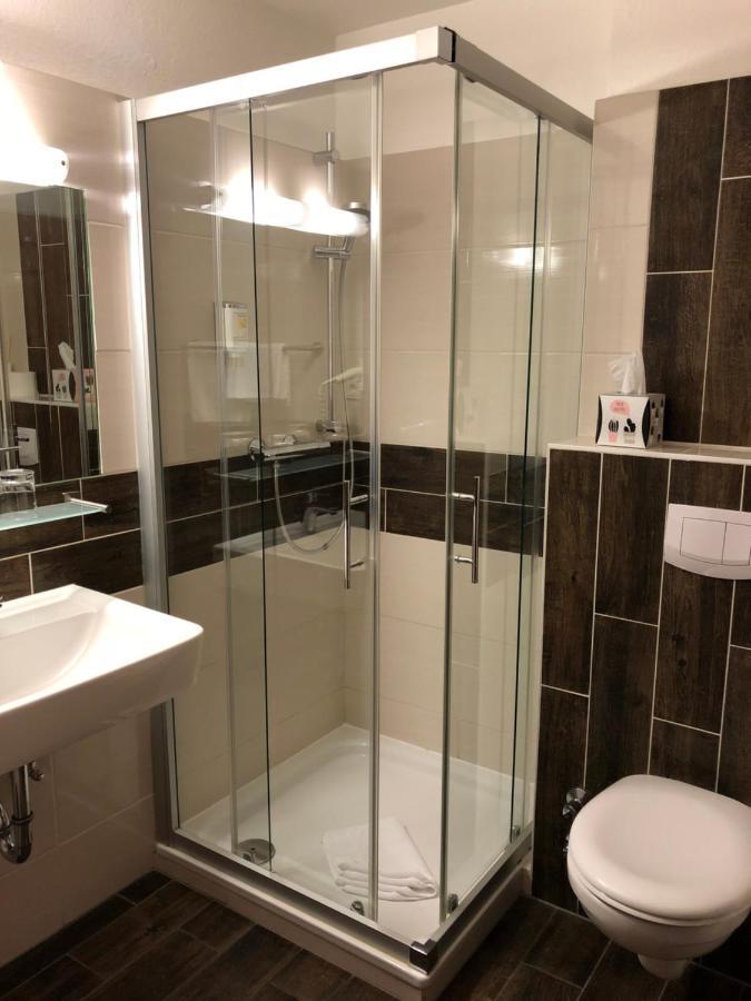 Hotel Stadt Hamburg Am Fluss סארברוקן מראה חיצוני תמונה
