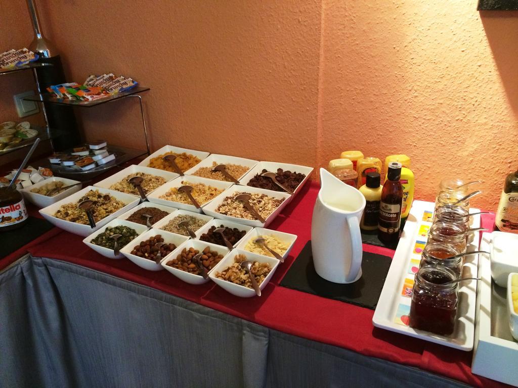 Hotel Stadt Hamburg Am Fluss סארברוקן מראה חיצוני תמונה